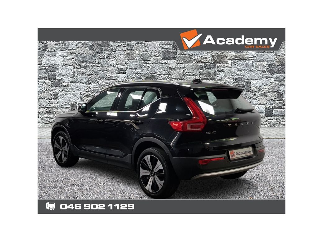 2023 Volvo XC40