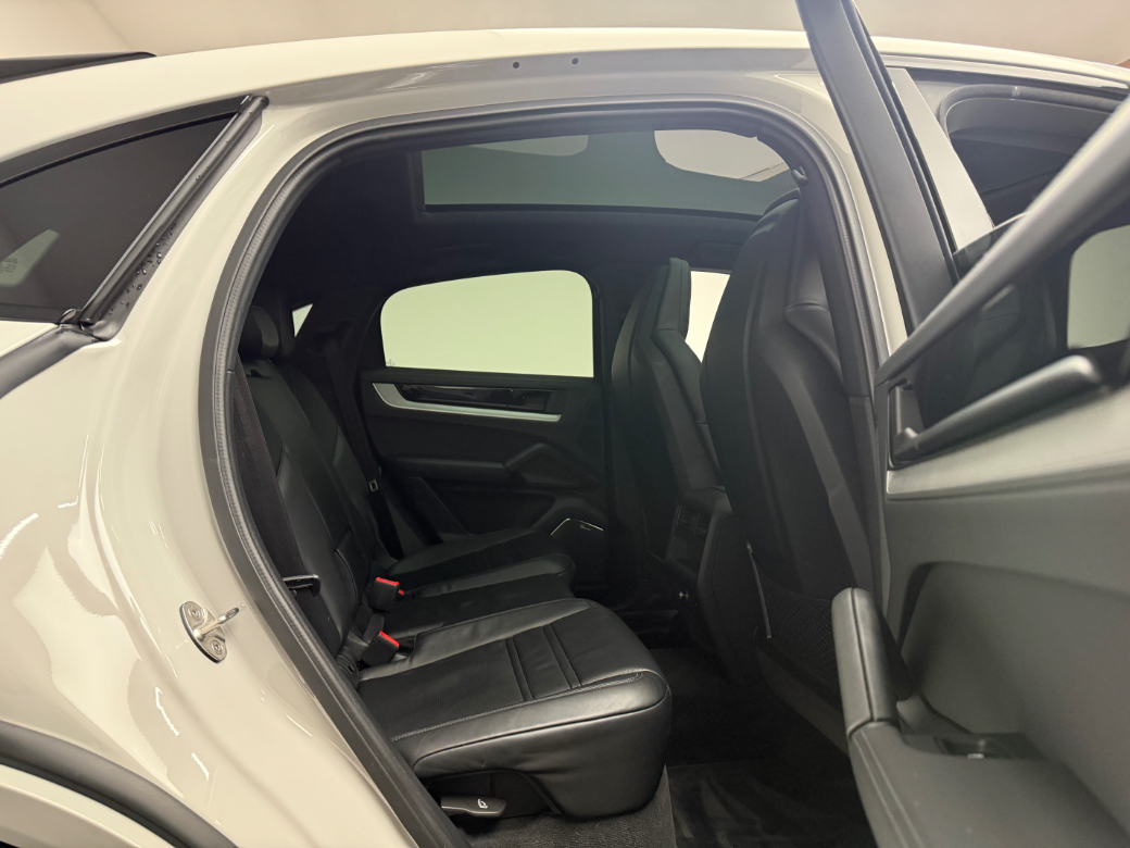 2024 Porsche Cayenne