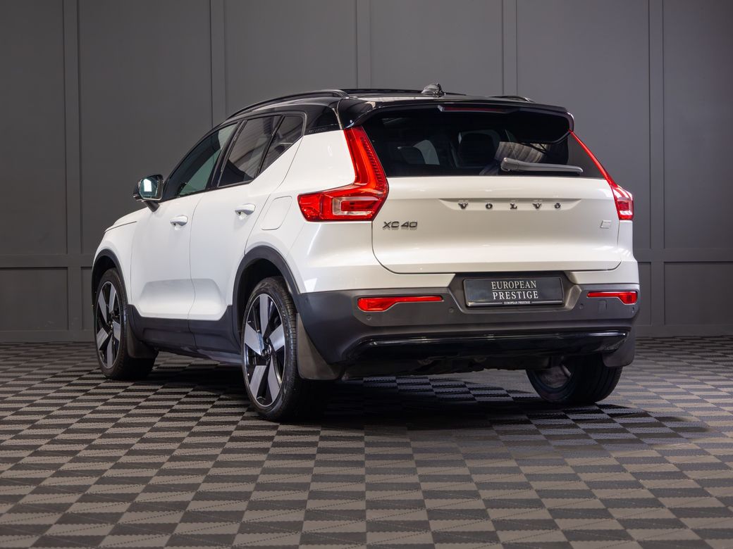 2022 Volvo XC40