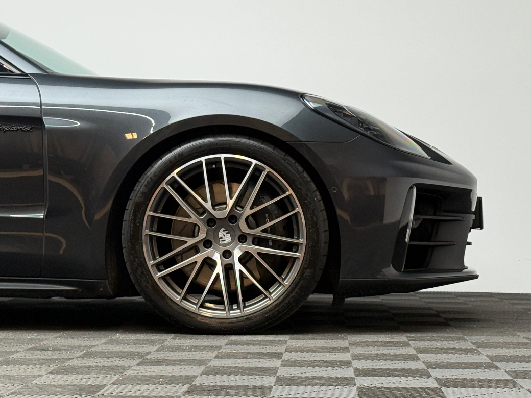 2025 Porsche Panamera