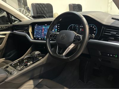 2024 Volkswagen Touareg