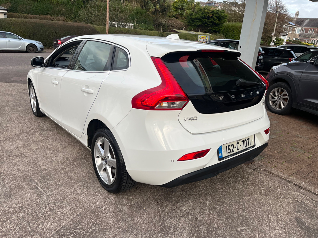 2015 Volvo V40