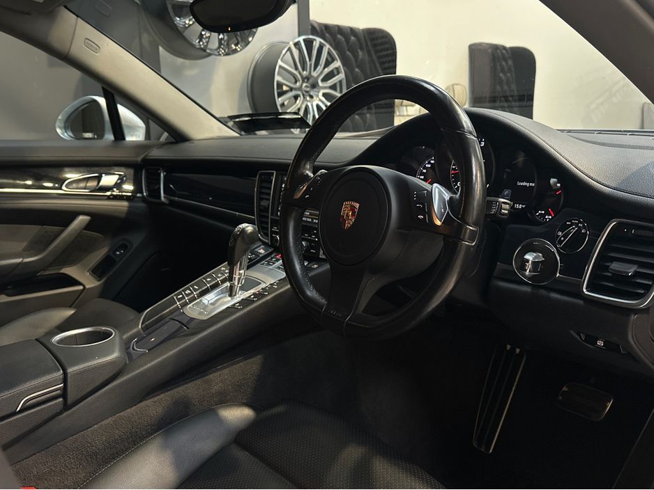 2016 Porsche Panamera