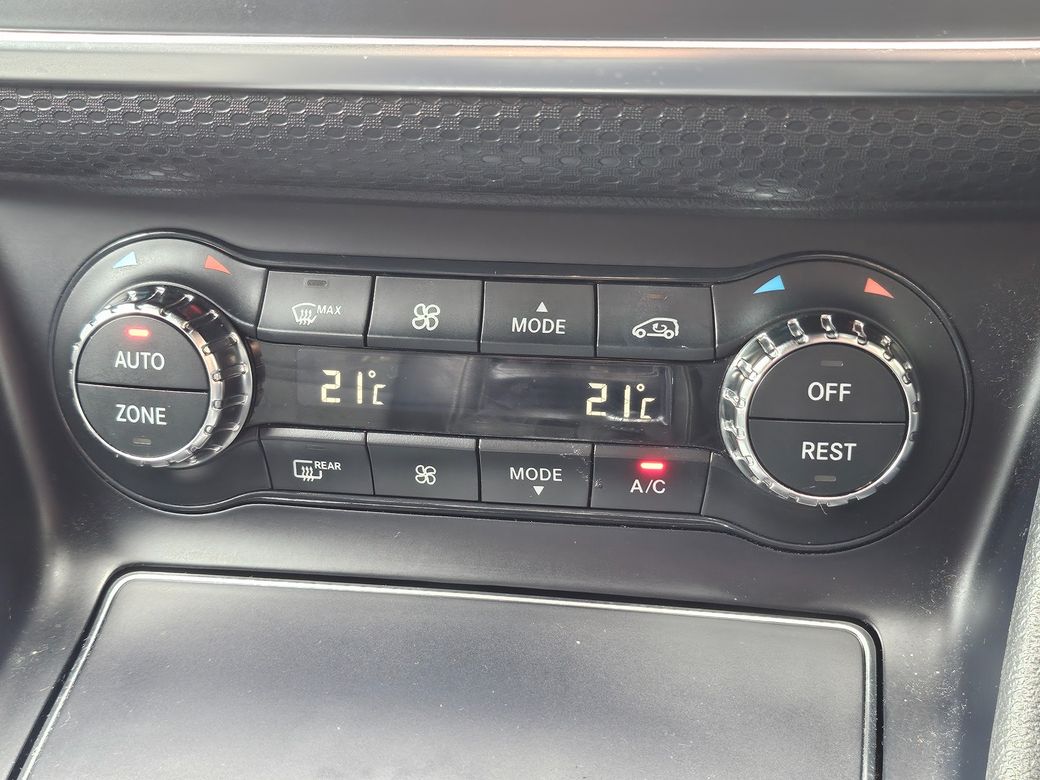 2016 Mercedes-Benz A 180