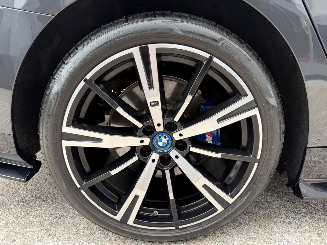 2025 BMW 5 Series