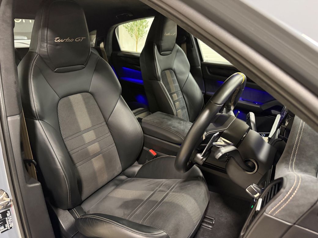 2023 Porsche Cayenne