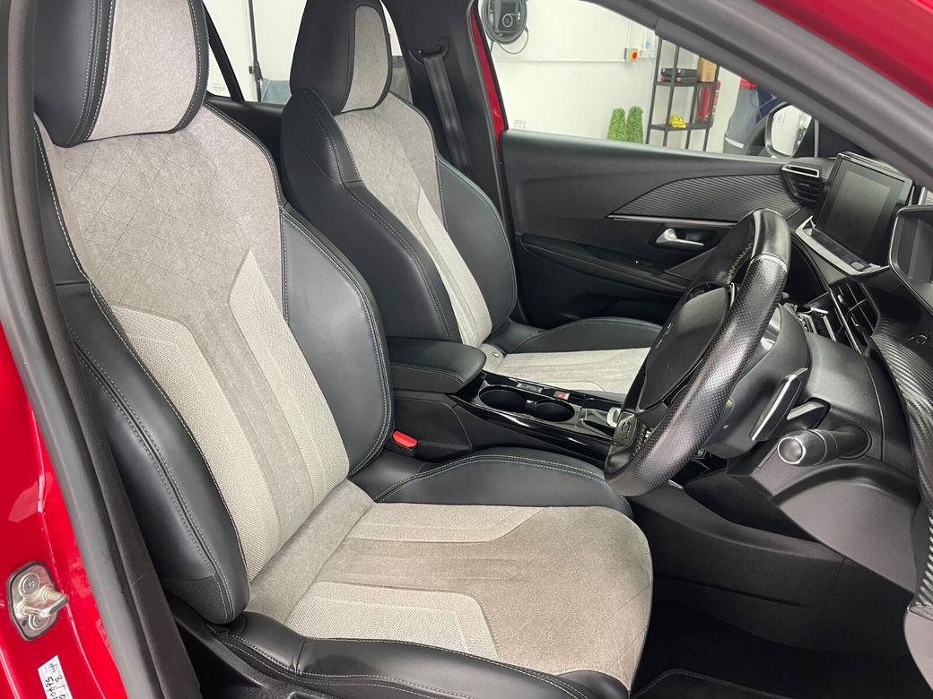 2021 Peugeot 208