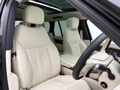2025 Land Rover Range Rover