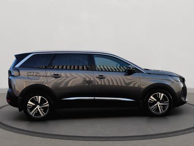 2025 Peugeot 5008
