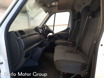 2022 Nissan Interstar