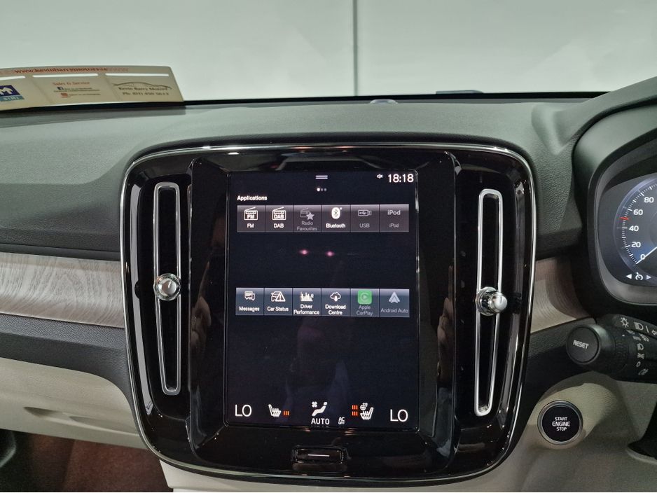 2022 Volvo XC40