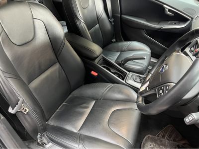 2015 Volvo V40
