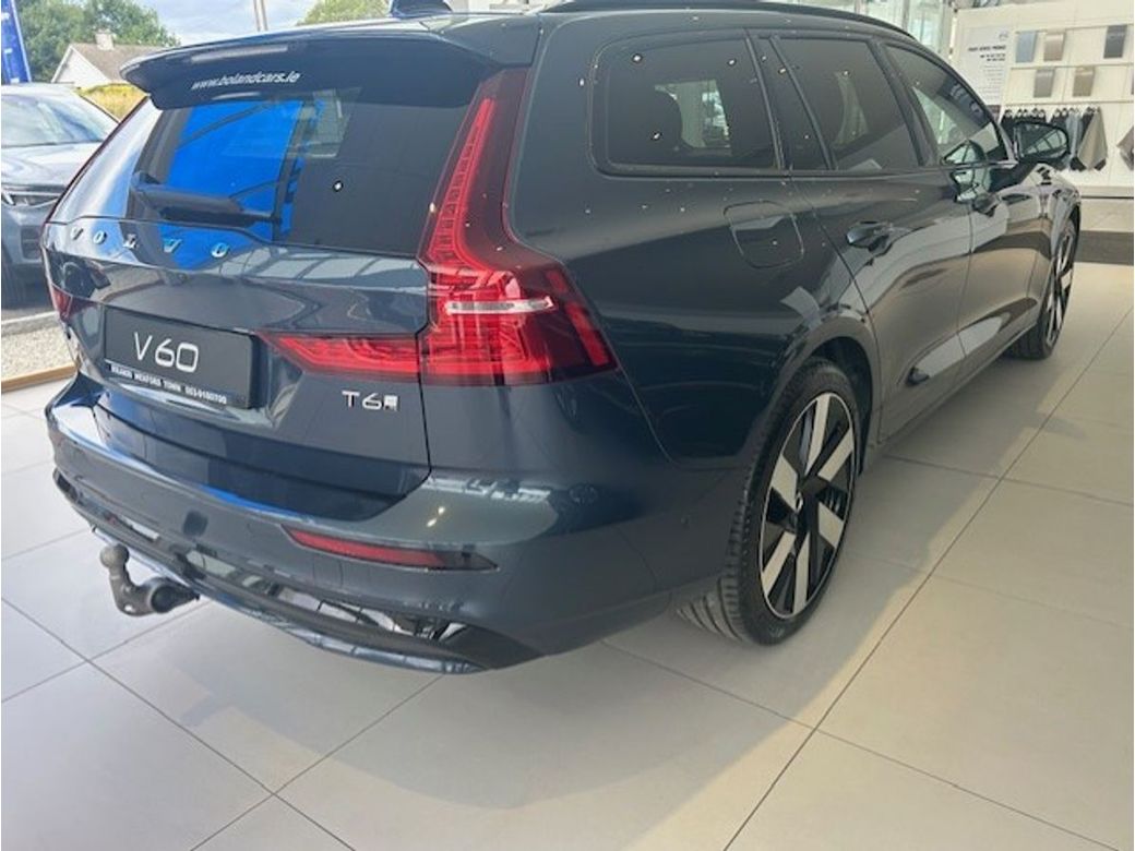 2025 Volvo V60