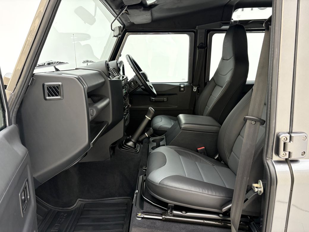 2015 Land Rover Defender