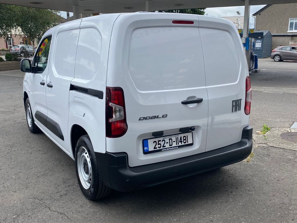 2025 Fiat Doblo
