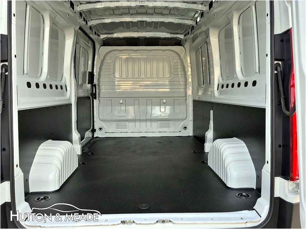 2025 Maxus Deliver 9
