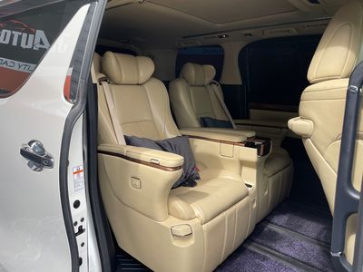 2015 Toyota Alphard