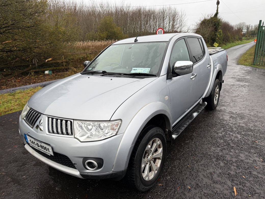 2014 Mitsubishi L200