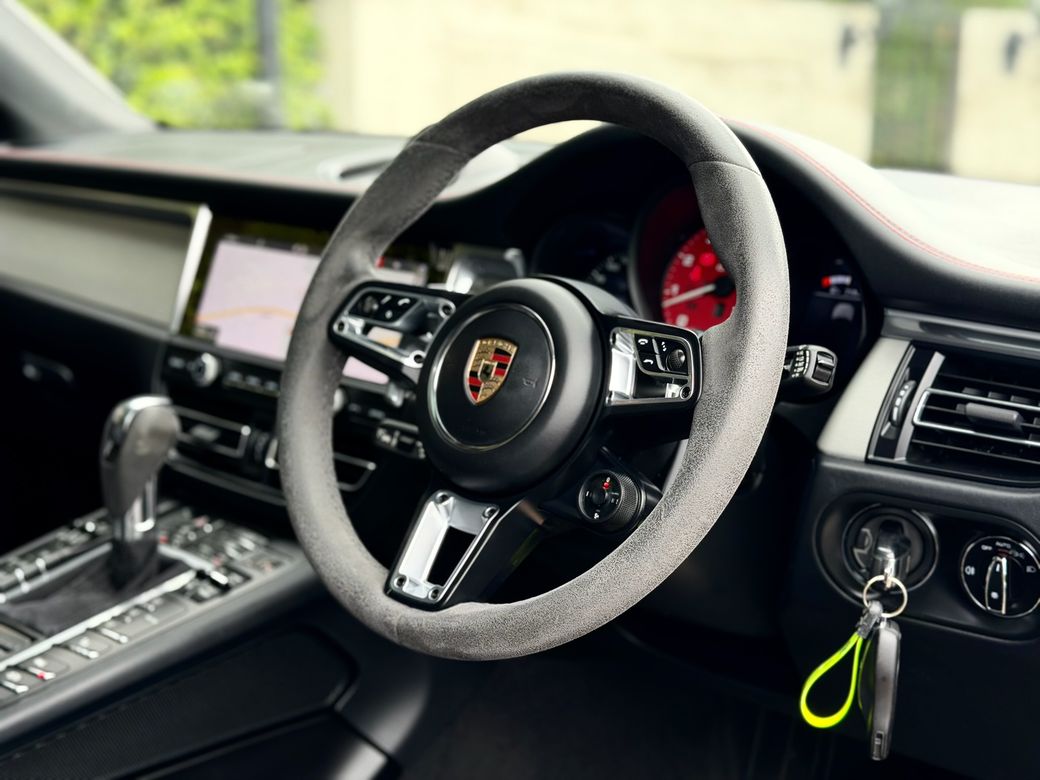 2021 Porsche Macan