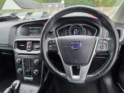 2016 Volvo V40