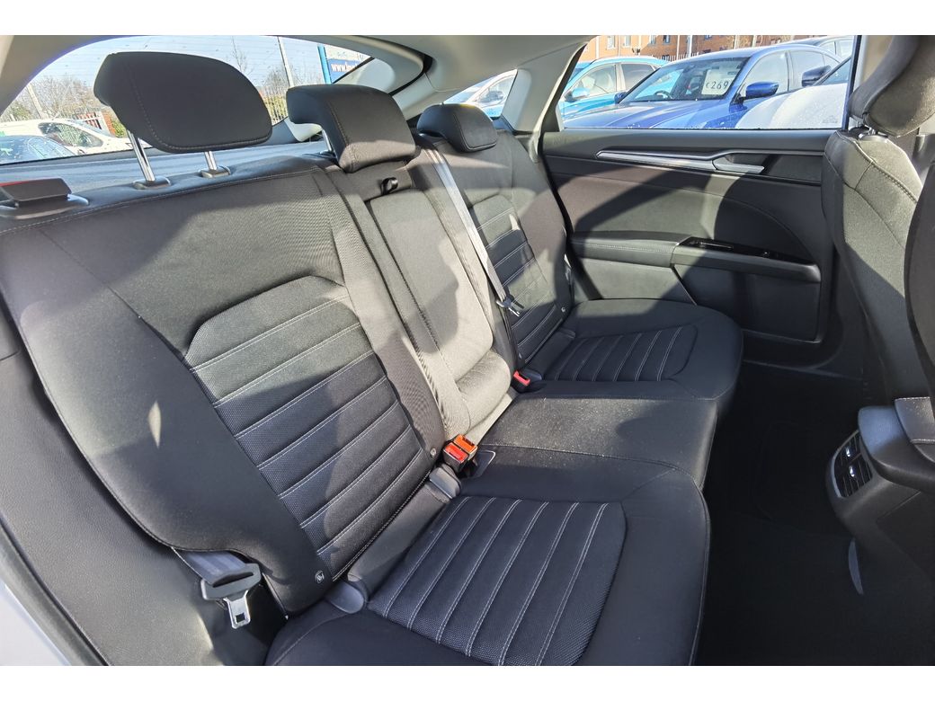 2021 Ford Mondeo