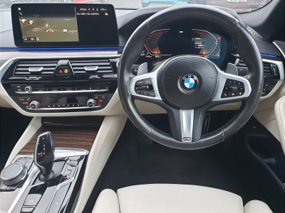 2022 BMW 5 Series