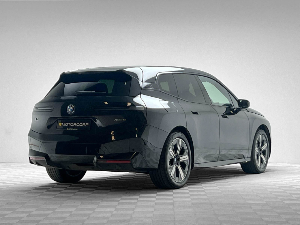 2023 BMW iX