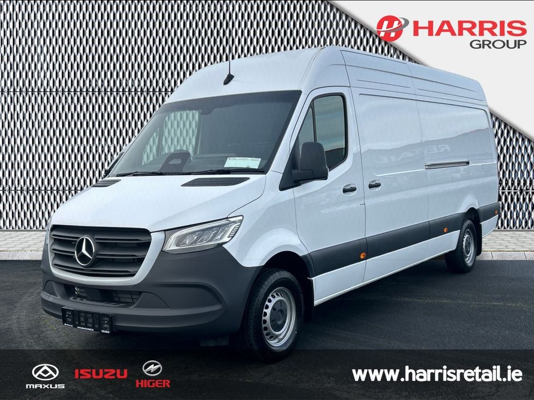 2024 White Mercedes-Benz Sprinter