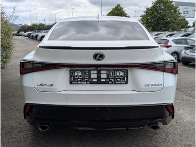2020 Lexus IS 300h