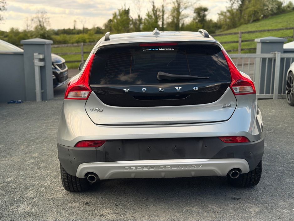 2016 Volvo V40