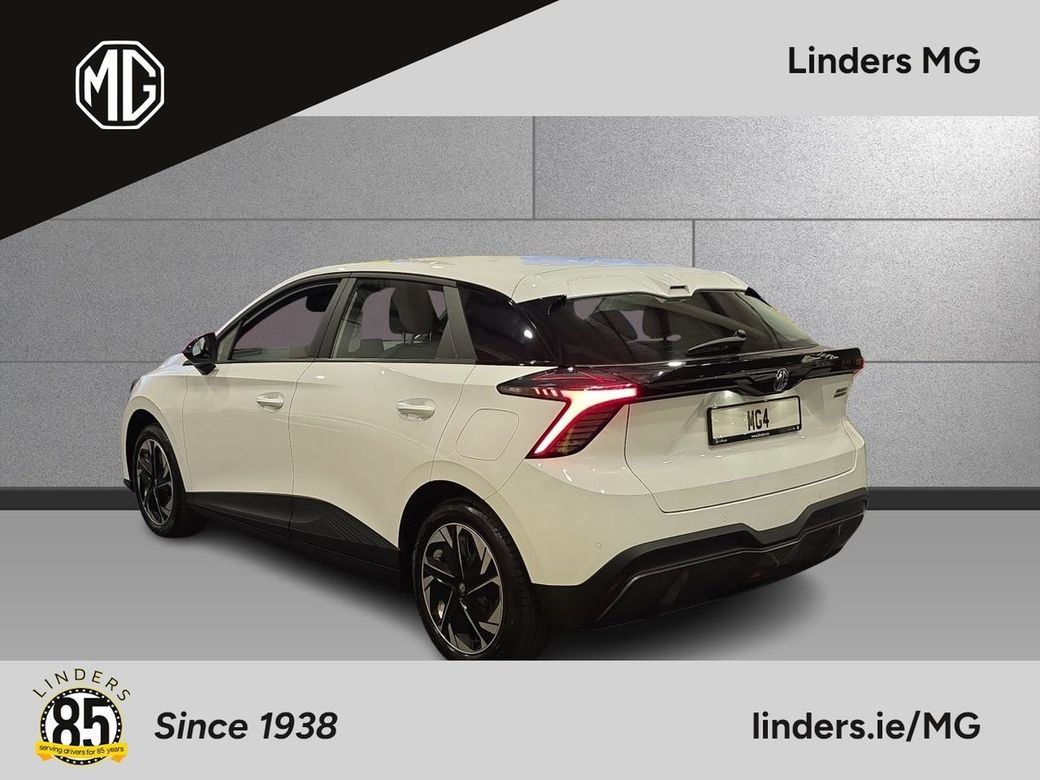2025 MG MG4