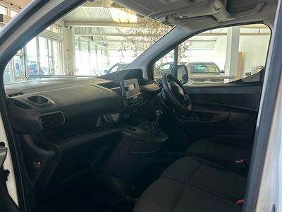 2021 Peugeot Partner