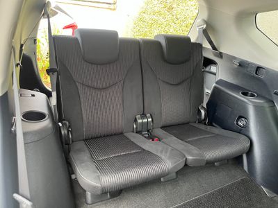 2020 Toyota Prius Alpha
