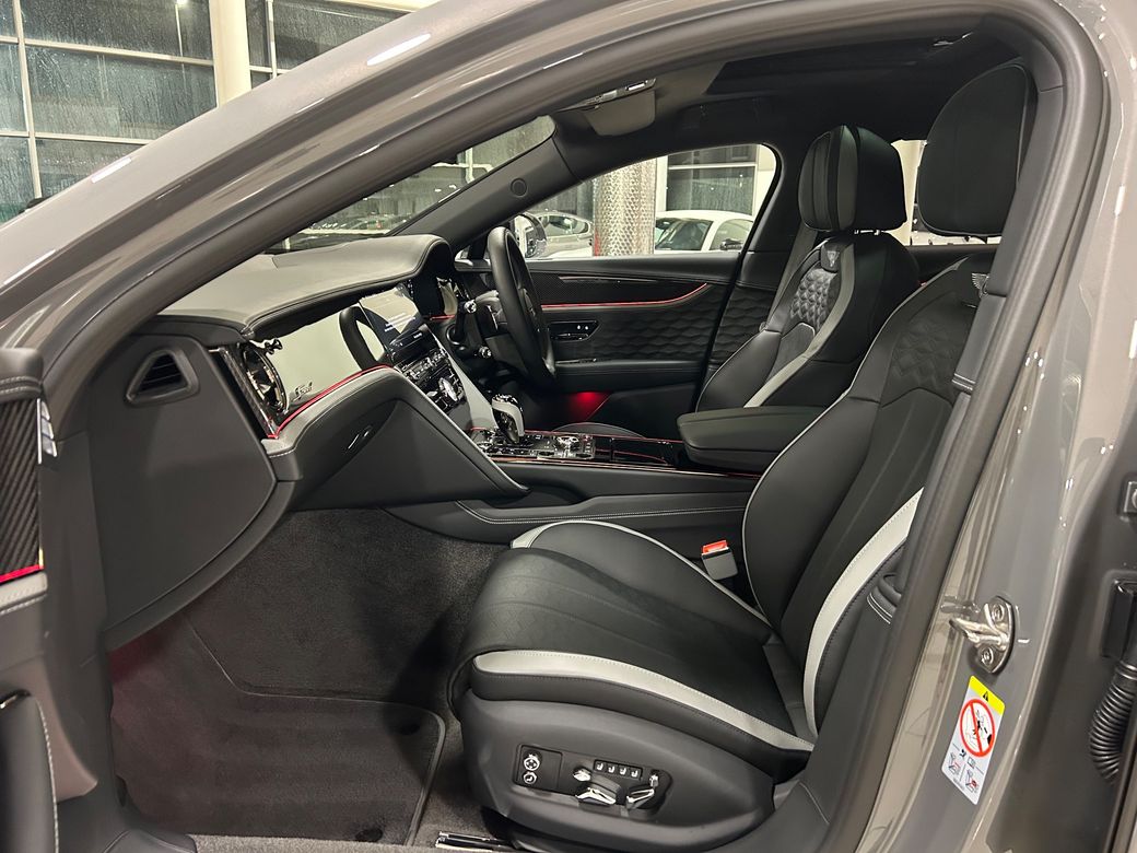 2025 Bentley Flying Spur