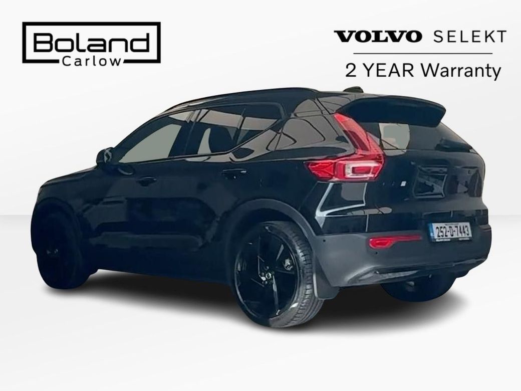 2025 Volvo EX40