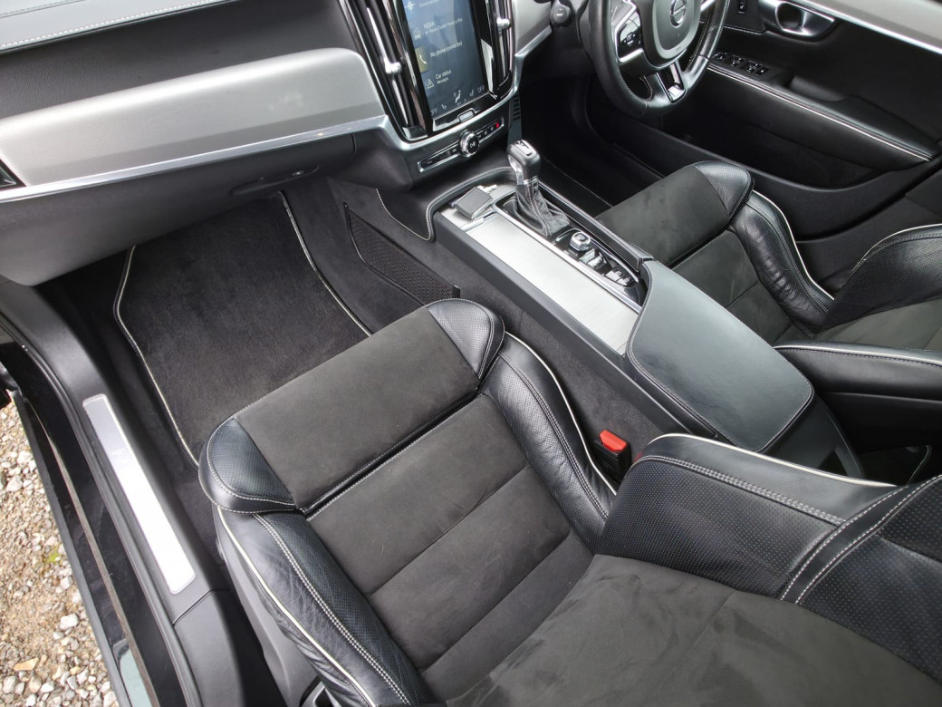 2019 Volvo S90