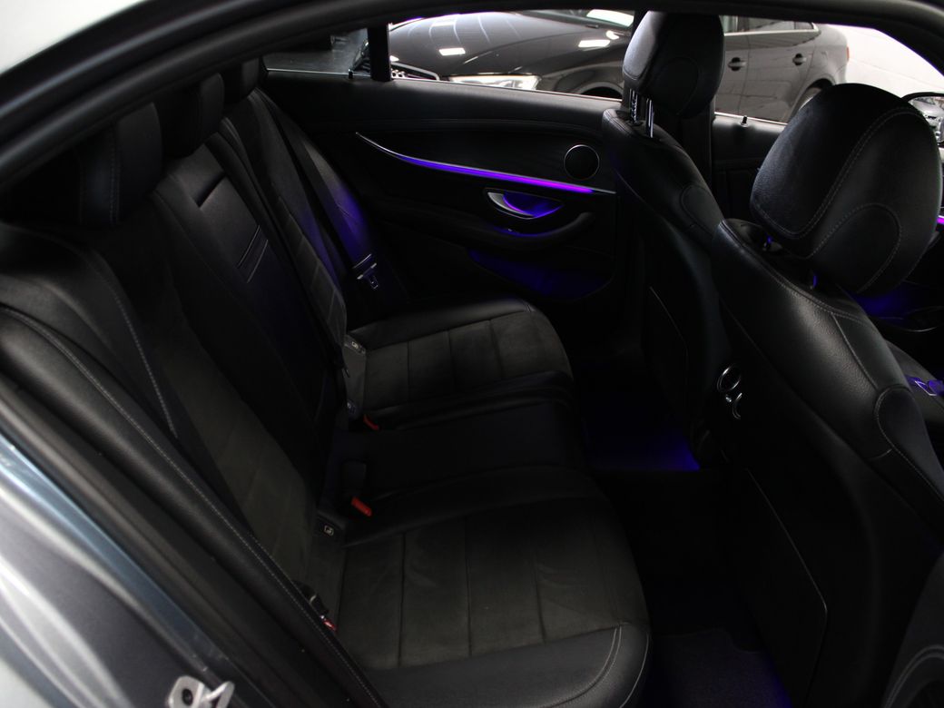 2020 Mercedes-Benz E 300
