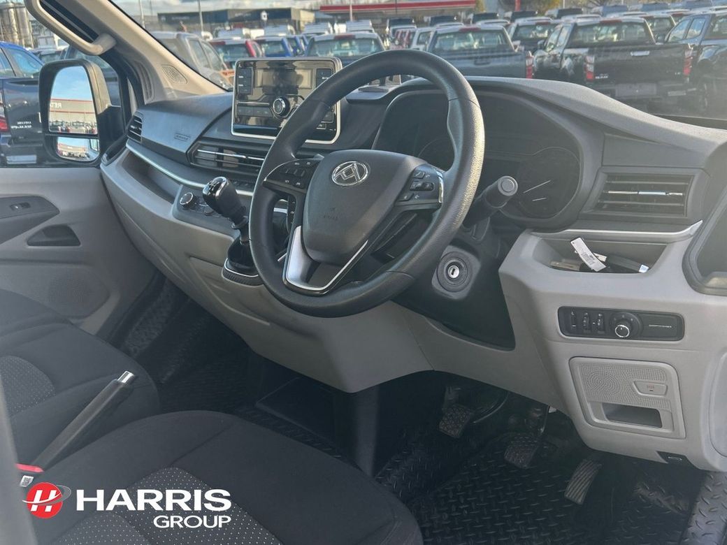 2022 White Maxus Deliver 9