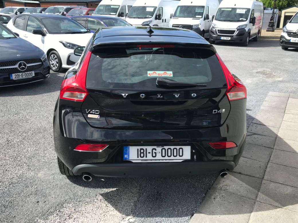 2018 Volvo V40