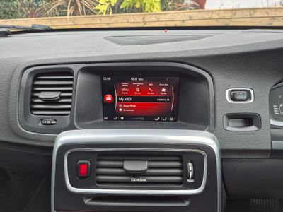 2017 Volvo V60 Cross Country