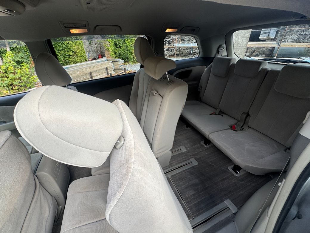 2012 Toyota Estima