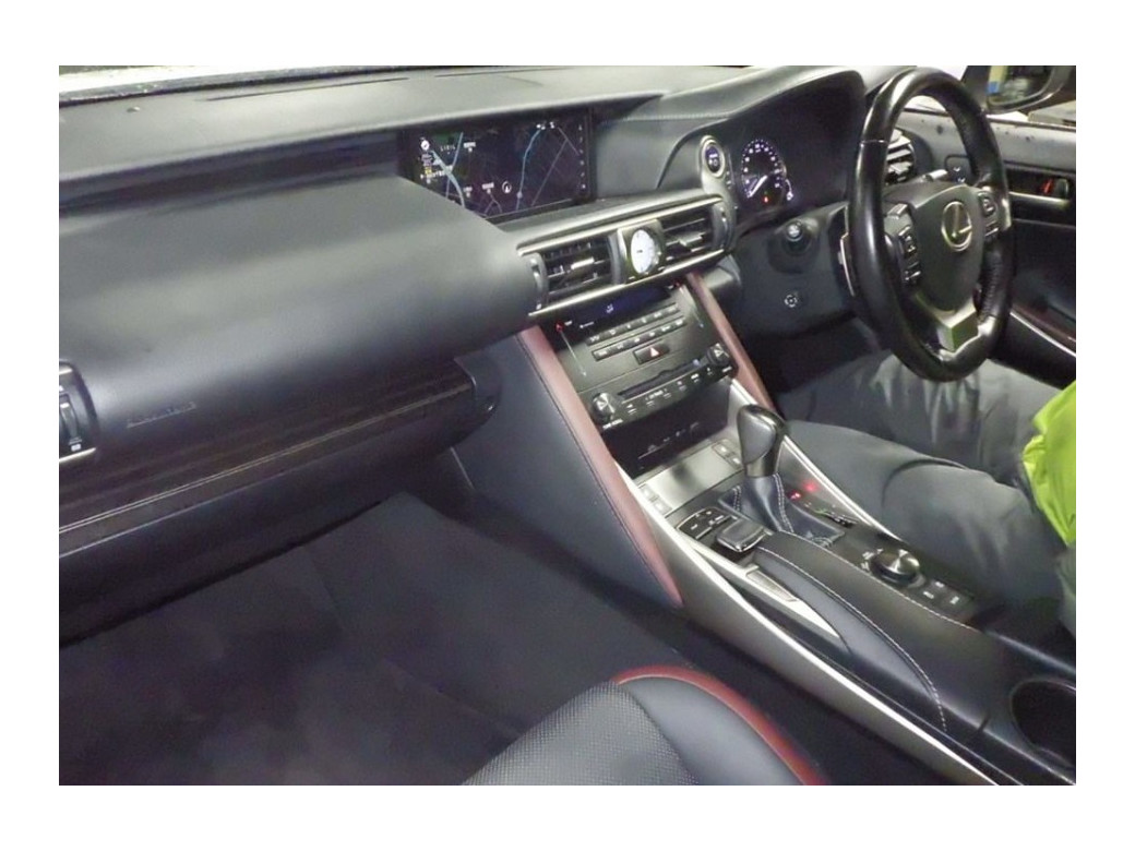 2018 Lexus IS 300h