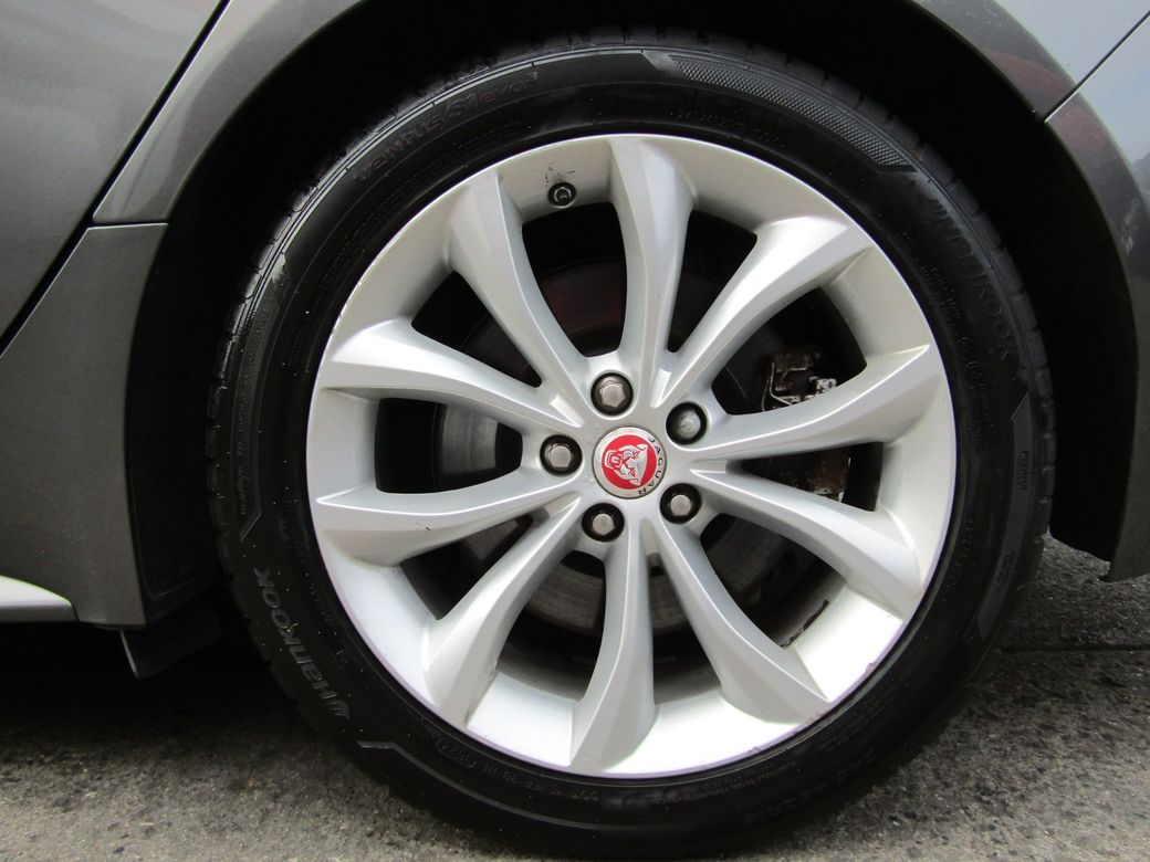 2015 Jaguar XF