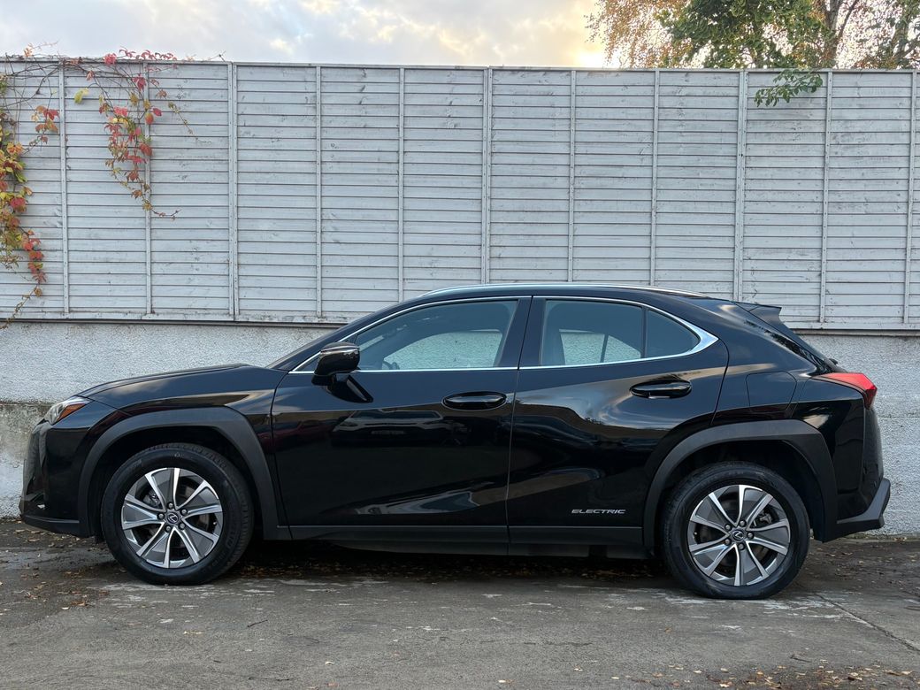 2023 Lexus UX 300e