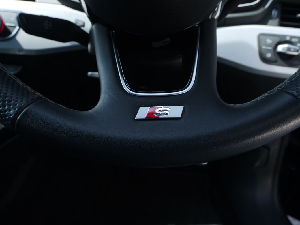 2022 Audi A4