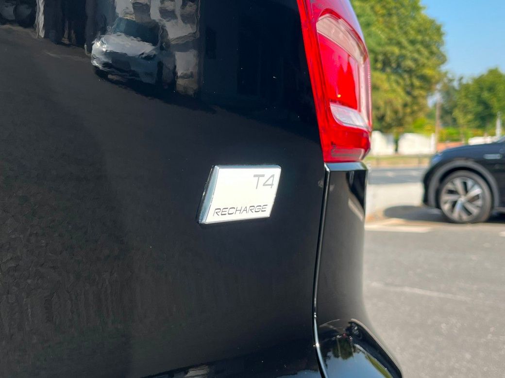 2023 Volvo XC40