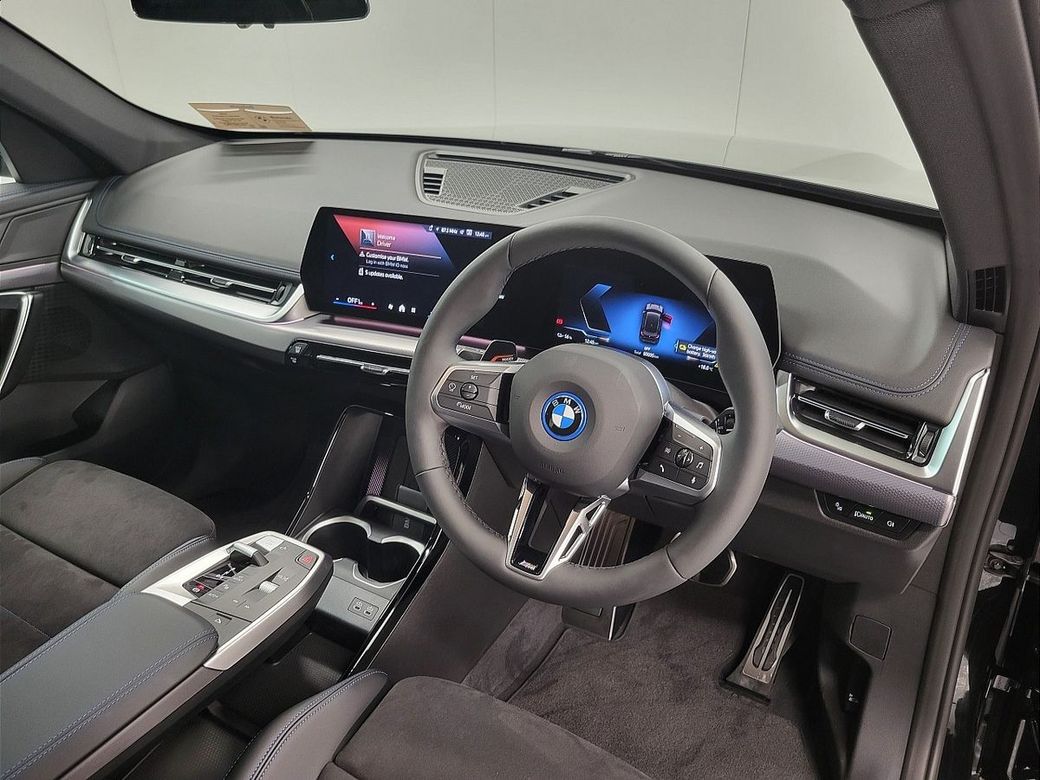 2025 BMW iX1