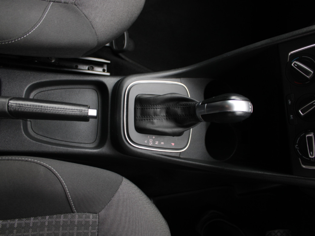 2015 Volkswagen Polo