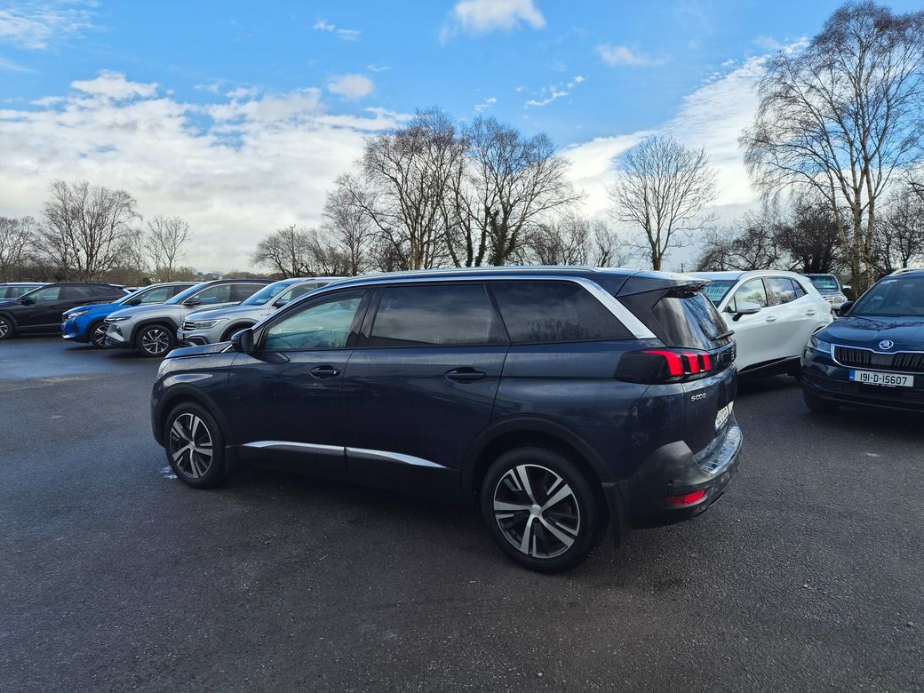2019 Peugeot 5008