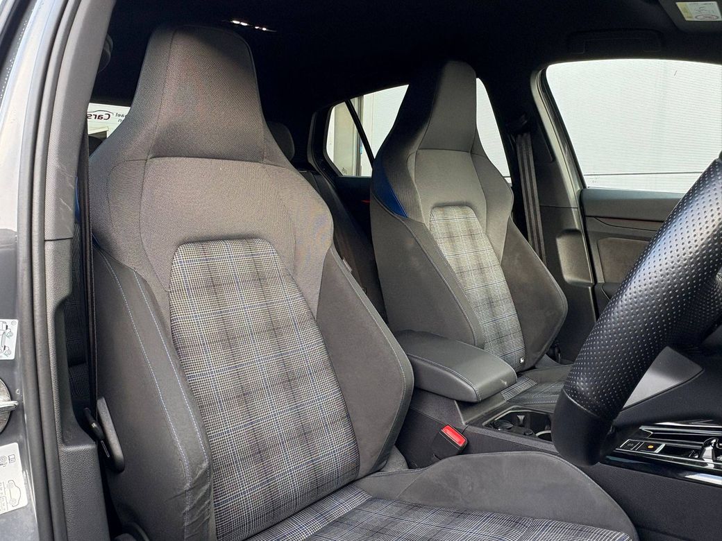 2023 Volkswagen Golf